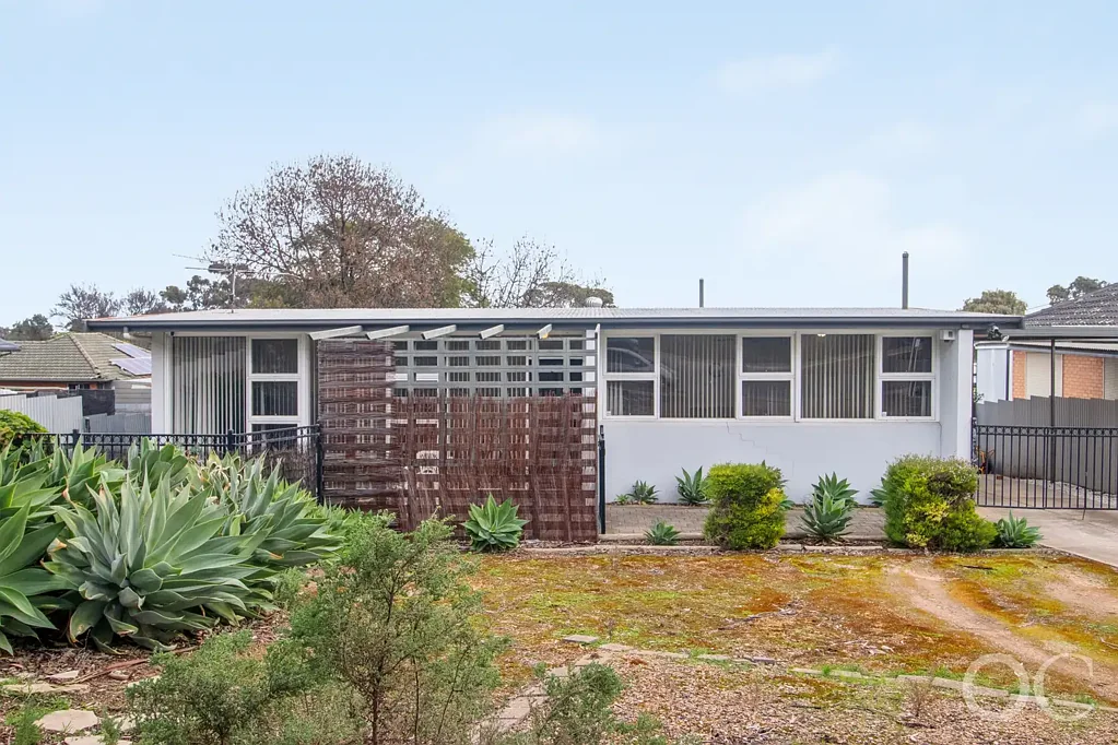 Para Hills 3 Slaapkamer Open the Door to Great Development Potential