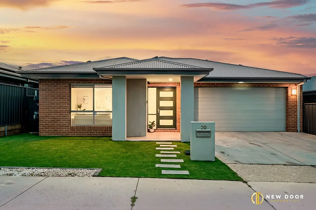 Taylor 4 Bedroom Contemporary Comfort Meets Low-Maintenance Style