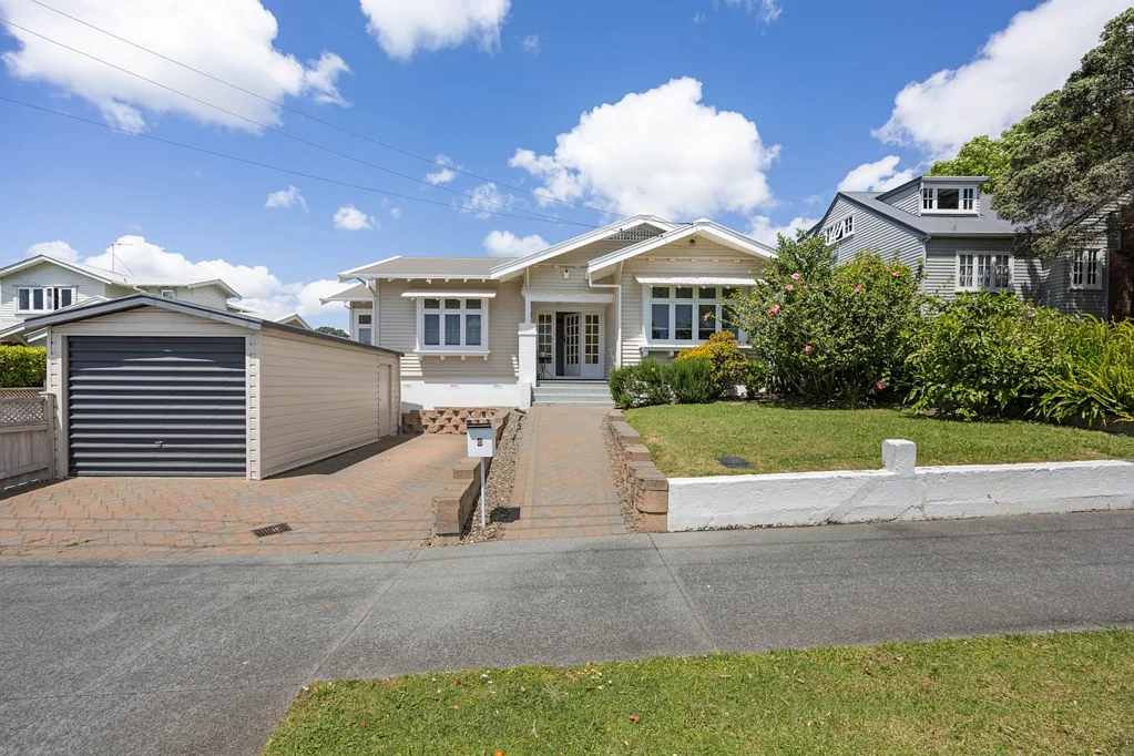6 Admiral Beatty Avenue, Mt Roskill, Auckland City, Auckland