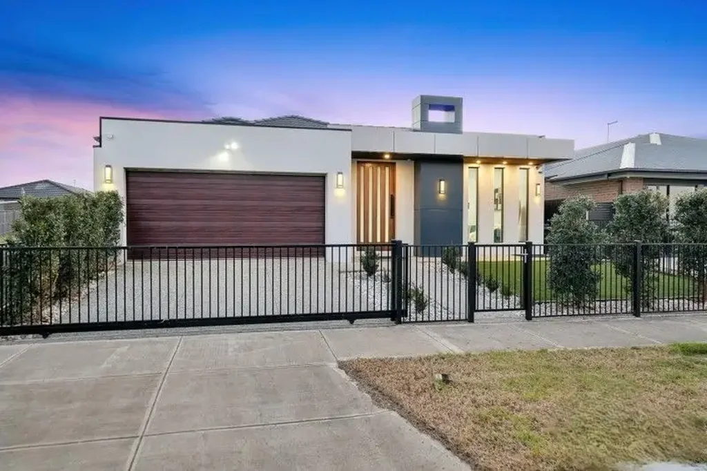 Mambourin 4房  精心升级的温德米尔庄园前展示房  EXCEPTIONALLY UPGRADED EX-DISPLAY HOME IN WINDERMERE ESTATE
