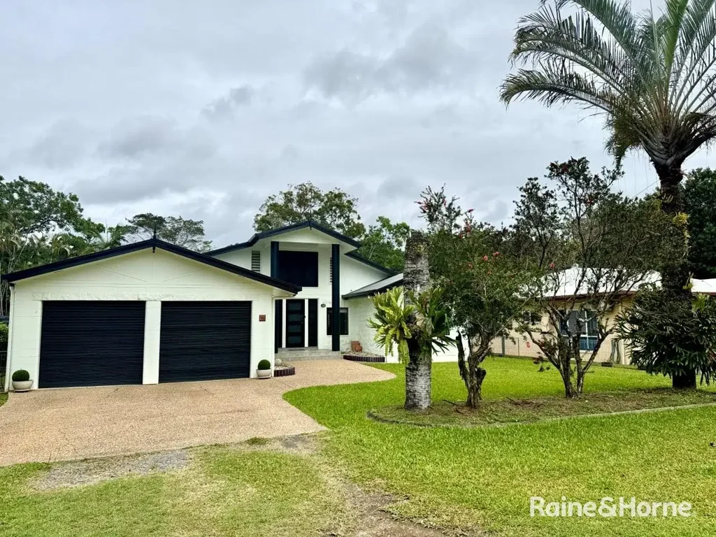4 Bedroom - Unfurnished - Pool