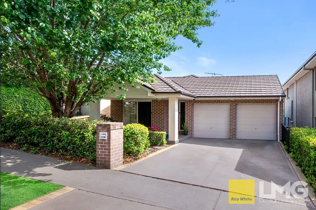 3 BEDROOM HOME IN THE HEART OF PARK CENTRAL