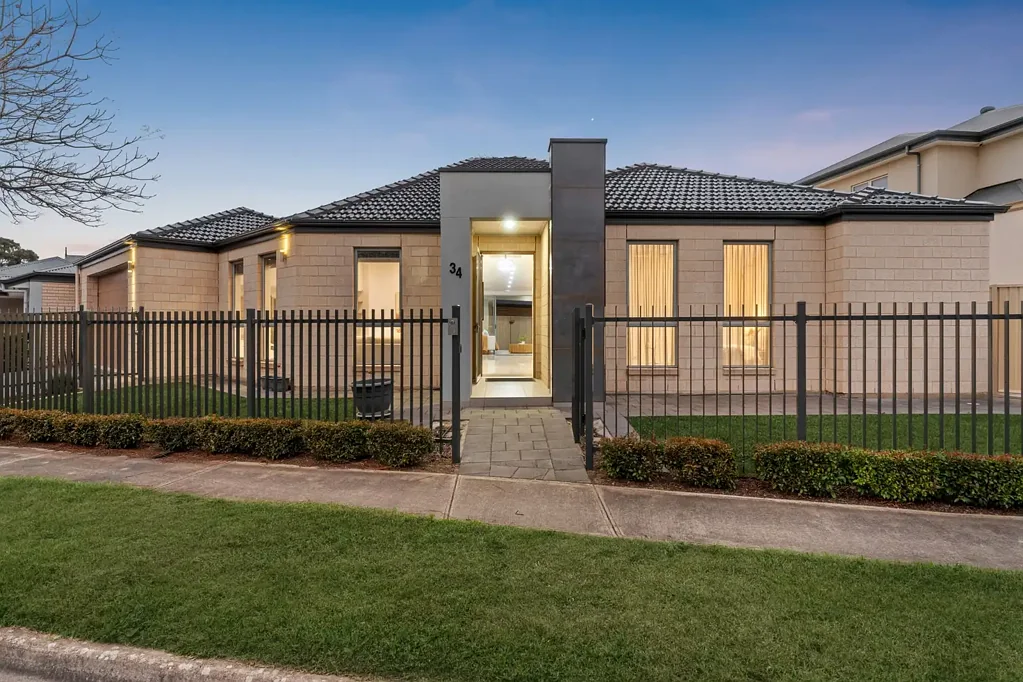 34 Hoskin Avenue, Kidman Park, SA 5025
