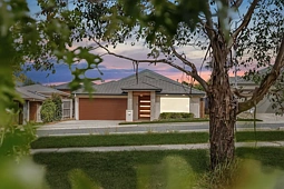 35 Margaret Tucker Street, Bonner