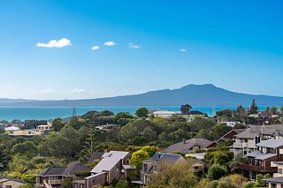 178 Browns Bay Road, Browns Bay, North Shore City