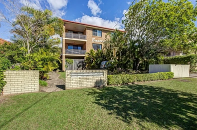 2/32 Imperial Parade, Labrador, QLD 4215, 2房, 1浴, Apartment