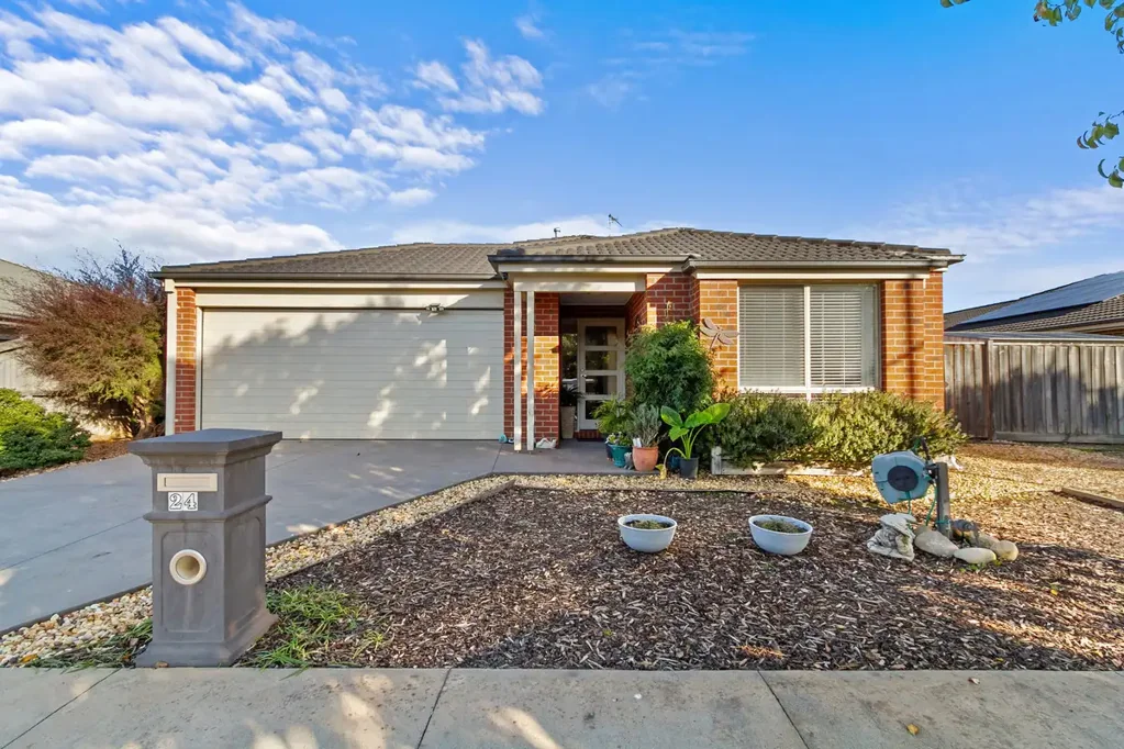Sale 4 Bedroom Modern Family Comfort with Investment Appeal
