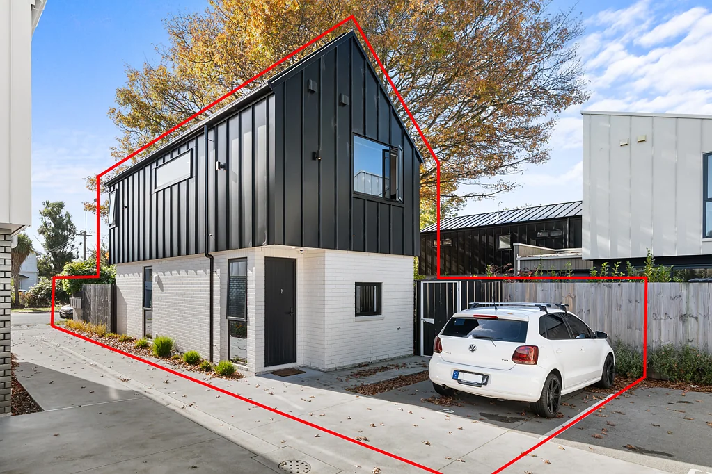Linwood 2 Bedroom Standalone, Freehold Title with Carpark