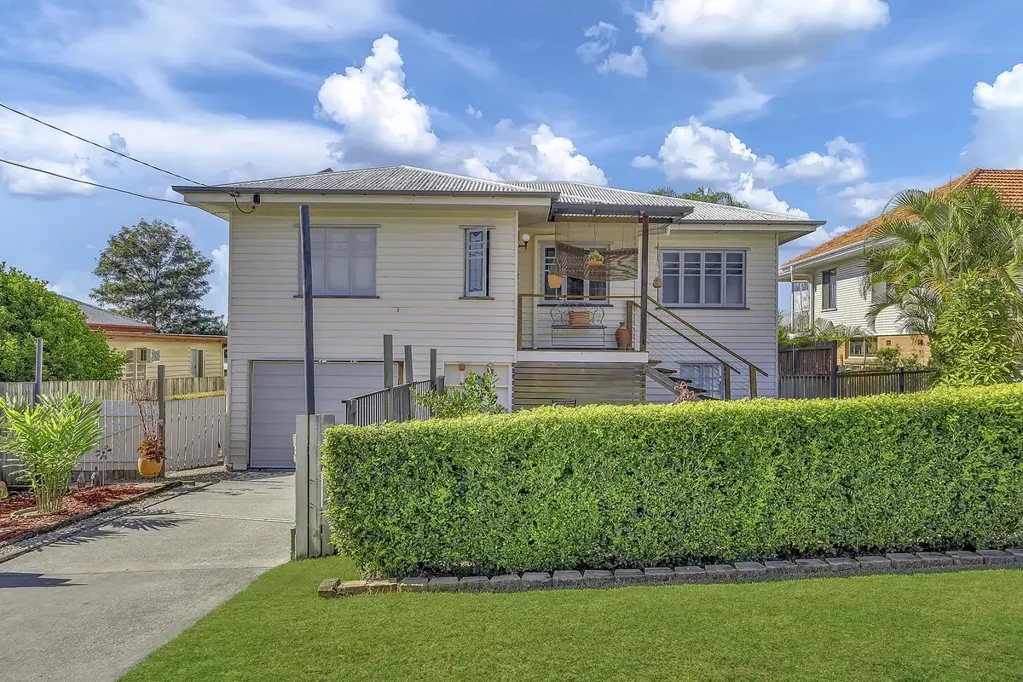 26 Margaret Street, Silkstone, QLD 4304
