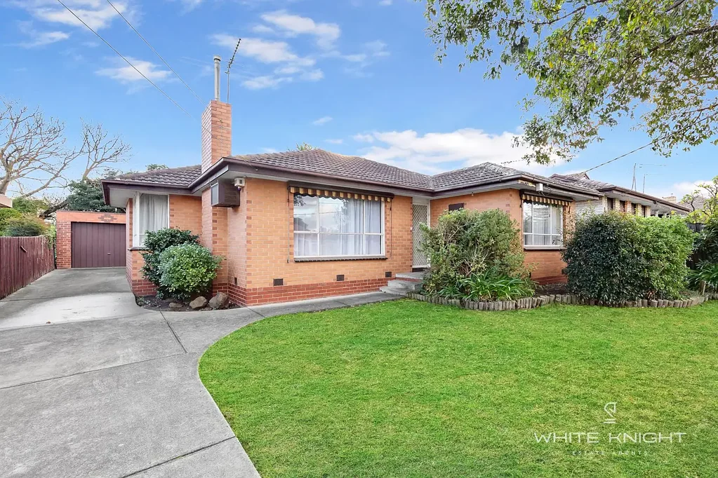 Spacious 3-Bedroom Home with Multiple Living Areas!