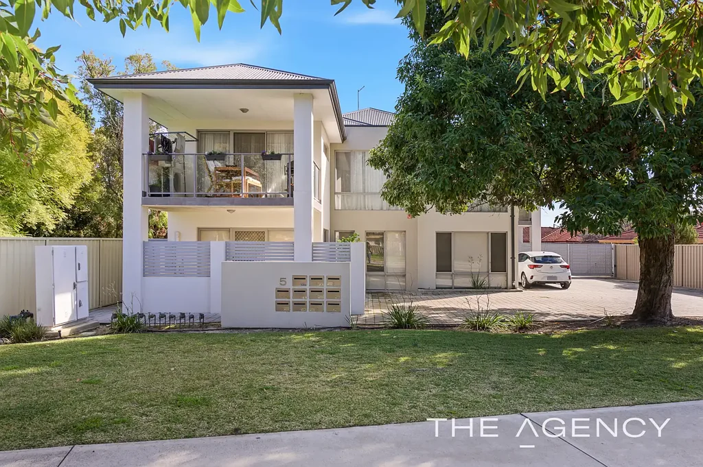 Redcliffe 2ห้องนอน Quiet, Secure & Connected - The Ultimate Modern Apartment Living