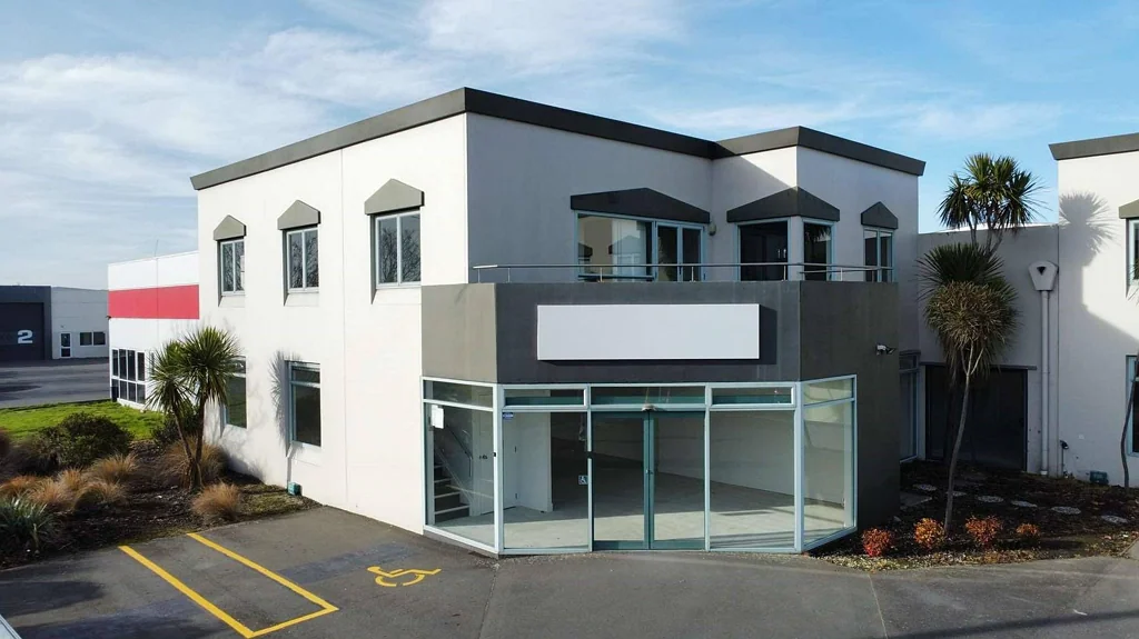 Hornby Warehouse and Office with Profile