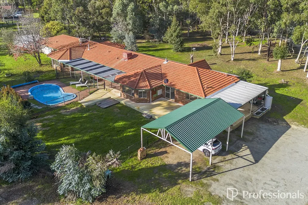 83 Kentucky Drive, Darling Downs, WA 6122