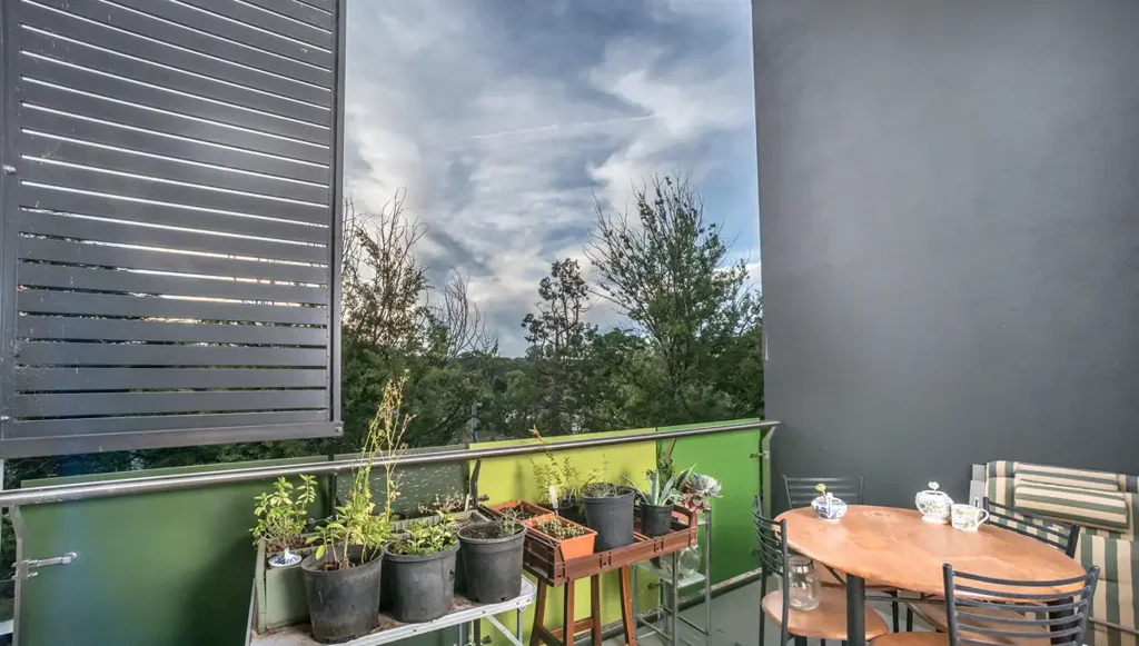 Modern Apartment