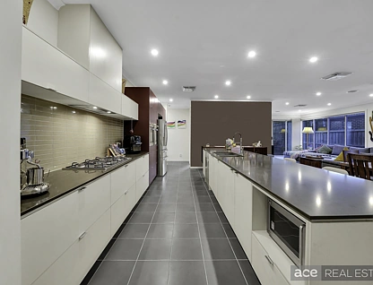 8 Hilderbrand Avenue, Williams Landing, South West Melbourne, 4 Kuwarto, 2 Banyo, House