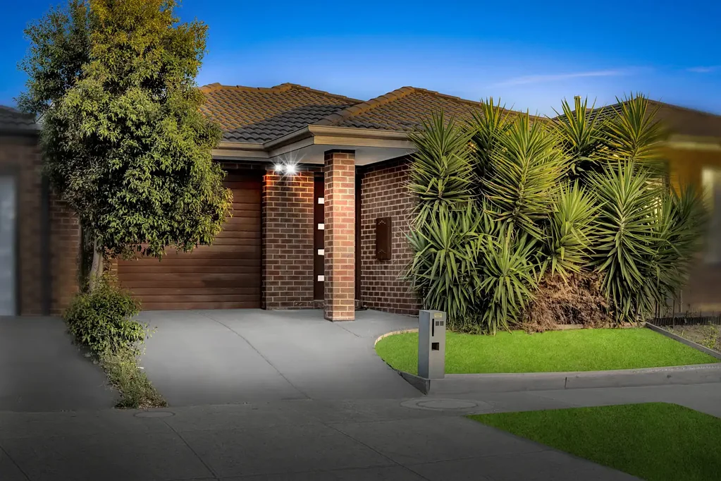 13 Savernake Road, Mickleham, VIC 3064