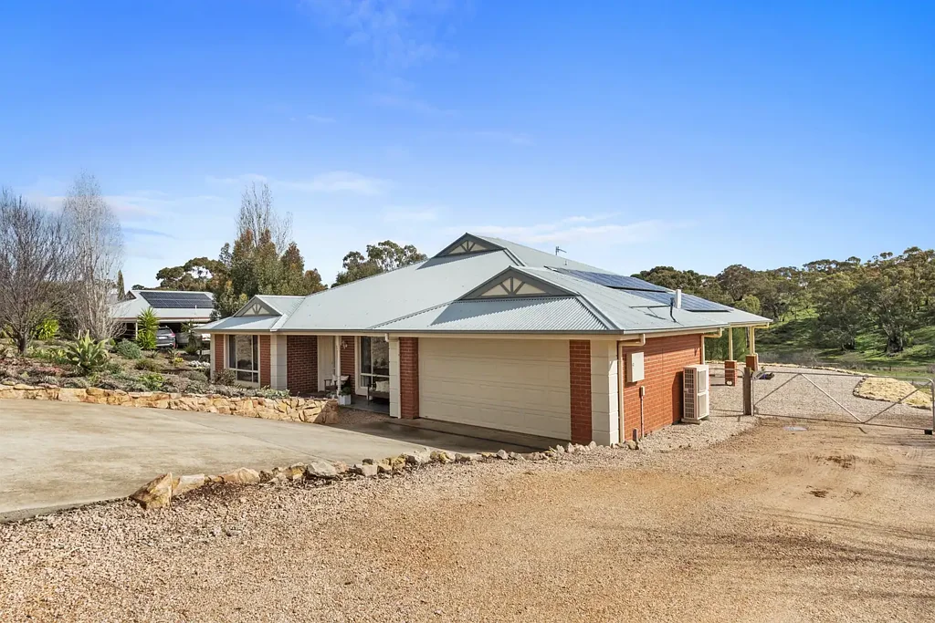 8 Hayward Street, Armagh, SA 5453