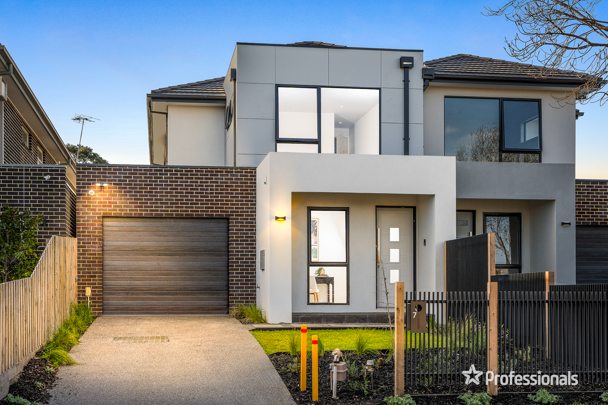 7 TARAKAN AV, ASHBURTON VIC 3147, 0 Kuwarto, 0 Banyo, Townhouse