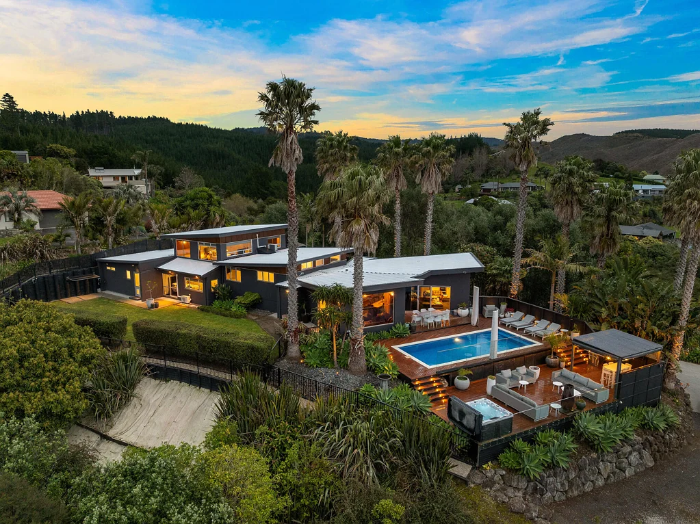 Whangamata 4房  Resort Style Living, Designed to Entertain