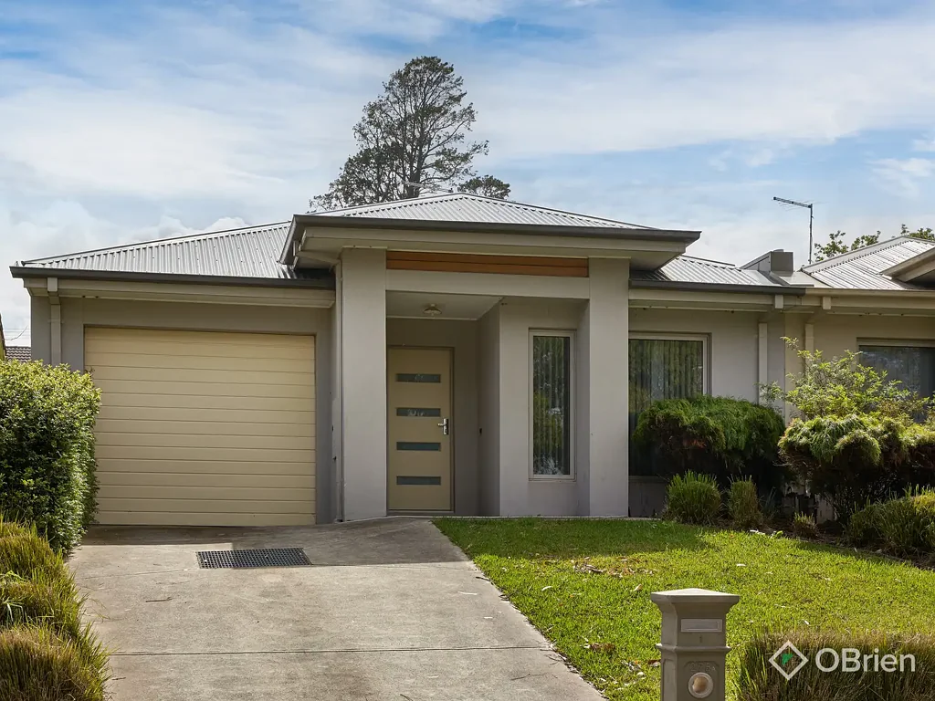 2/275a Princes Way, Drouin, VIC 3818