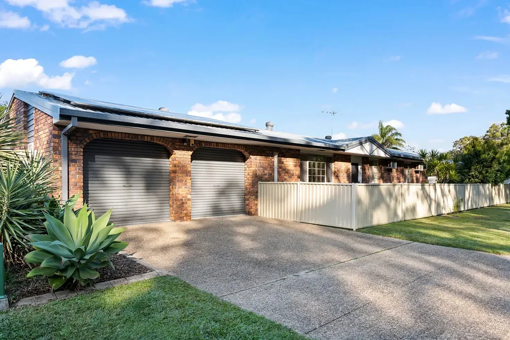 4 Chelsea Street, Kippa-Ring, QLD 4021
