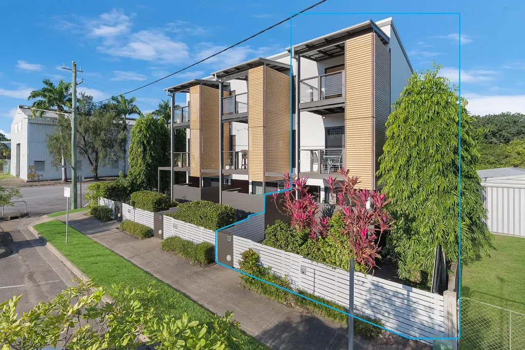 South Townsville 3 Bedroom Three bedroom, Three Storey Townhouse