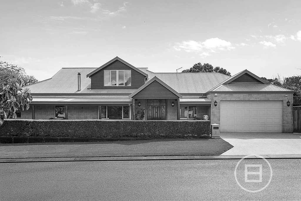 7 River Bank Boulevard, South Guildford, WA 6055