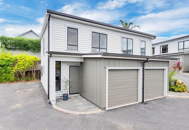 6/17 Georgia Terrace, Albany, North Shore City