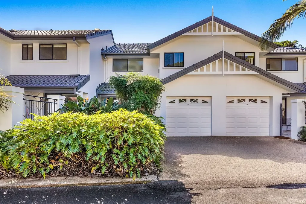 Suffolk Park 3 Bedroom Modern Townhouse in Resort-Style Complex – Exceptional Value in Suffolk Park
