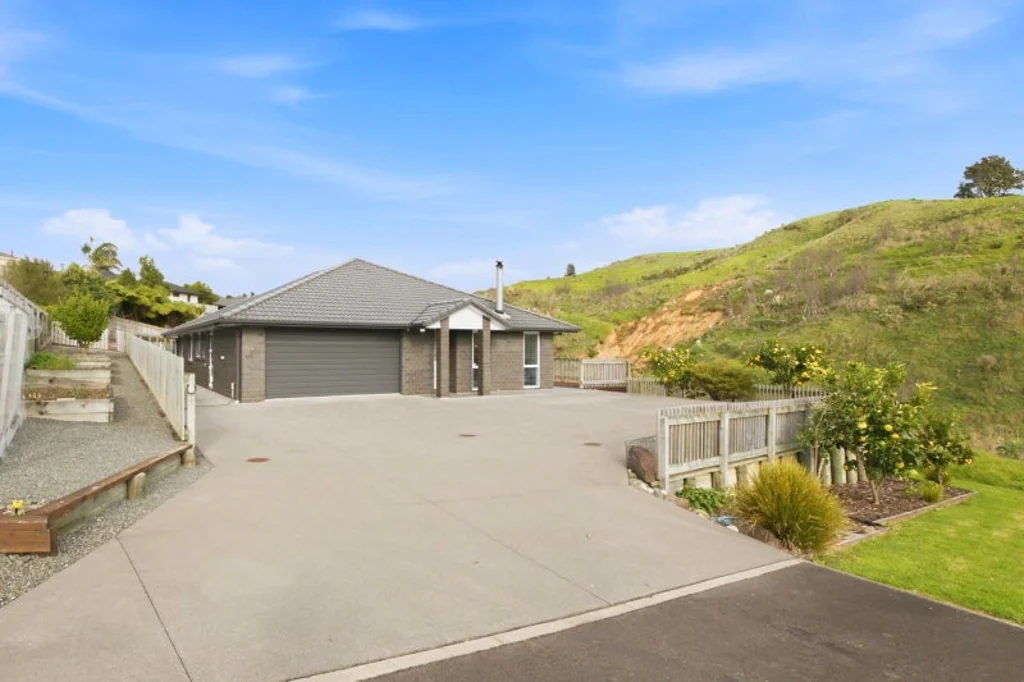 Welcome Bay 3 Slaapkamer Private Retreat with Space, Parking & Potential
