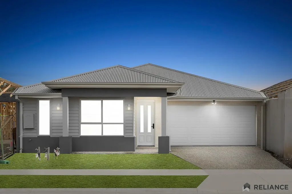 16 Swilk Crescent, Mickleham, VIC 3064