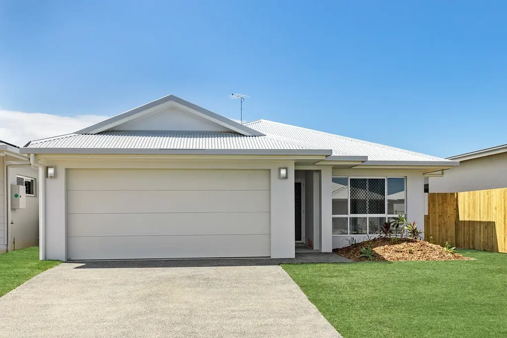 NEAR NEW AND CONTEMPORARY HOME, OOZING STYLE & SOPHISTICATION!