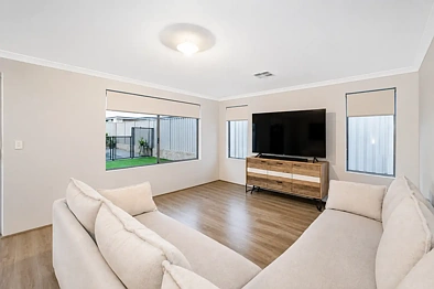 16 Primrose Loop, Eglinton, WA 6034, 4 Bedrooms, 2 Bathrooms, House