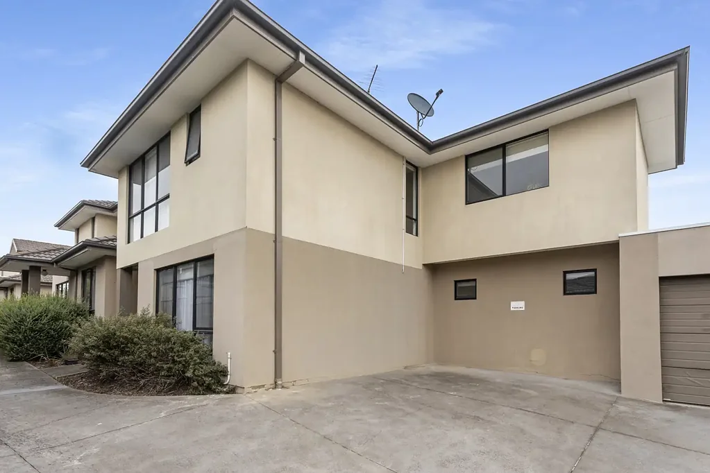 Frankston South 2Zimmer Relaxed Contemporary Living Moments from the Bay