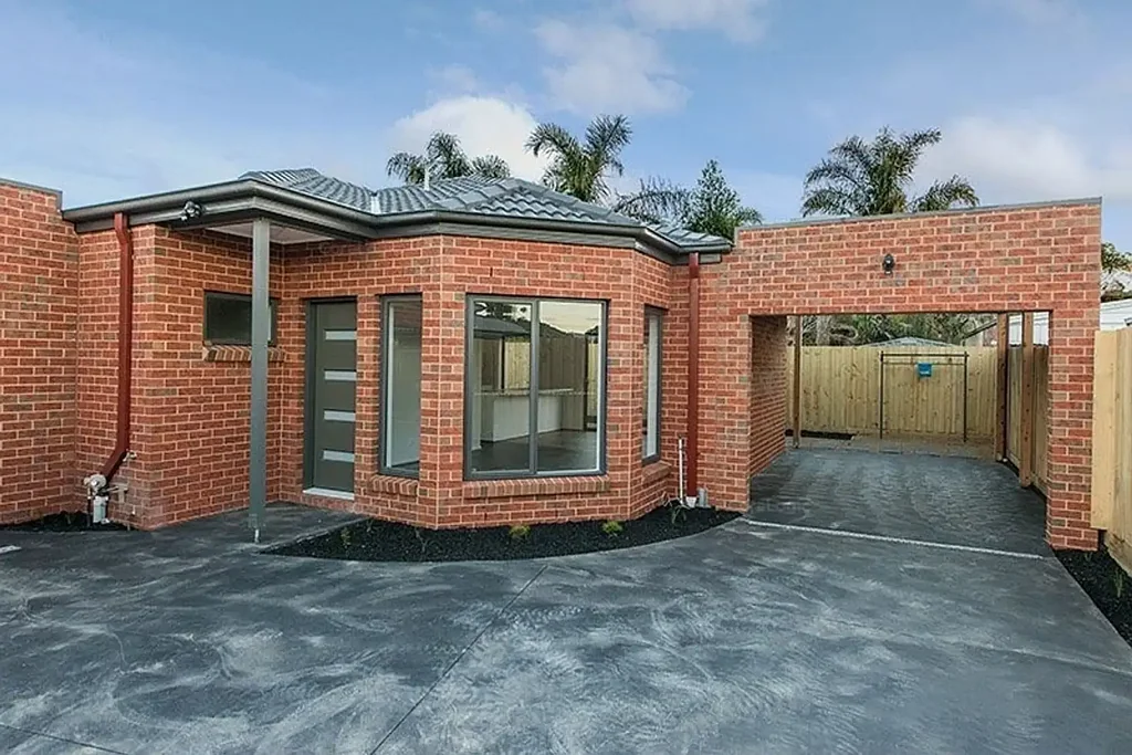 Bright & Comfortable 2-Bedroom Home – Cranbourne!