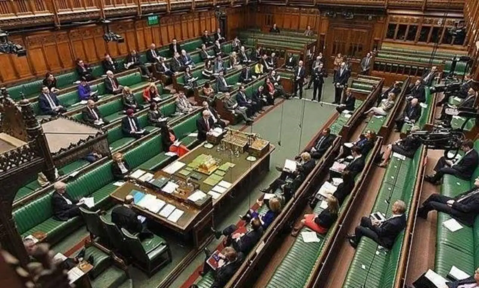 受新冠肺炎疫情影响 英国议会宣布暂时关闭一个月