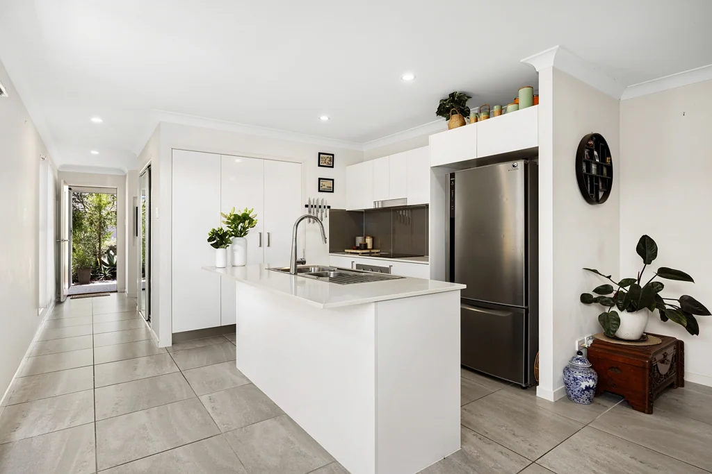 9 Pearl Crescent, Caloundra West, QLD 4551