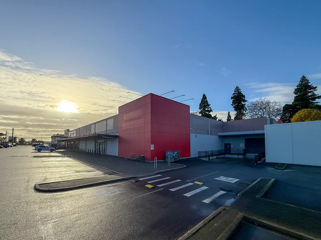 Tauranga South Prime Bulk Retail opportunity on Cameron Road