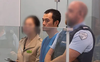奥克兰华人男子勒死伴侣！将她放上沙发后出门抽烟，最终获刑4年2个月！