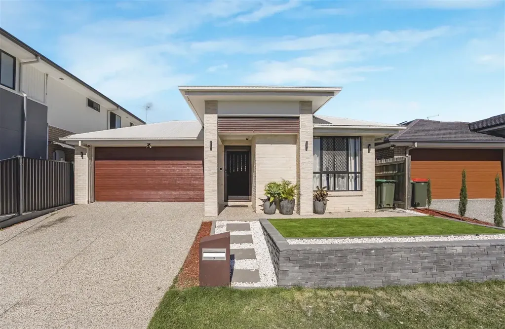7 Applecross st, Pallara, QLD 4110