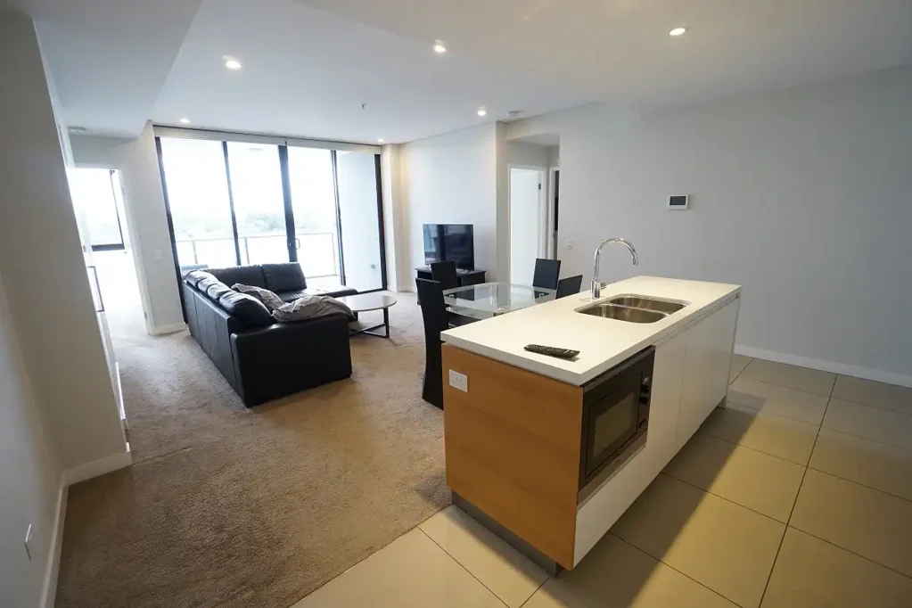 Modern Fully Furnished 2 Bedroom 2 Bathroom River Views w/ Infinity Pool