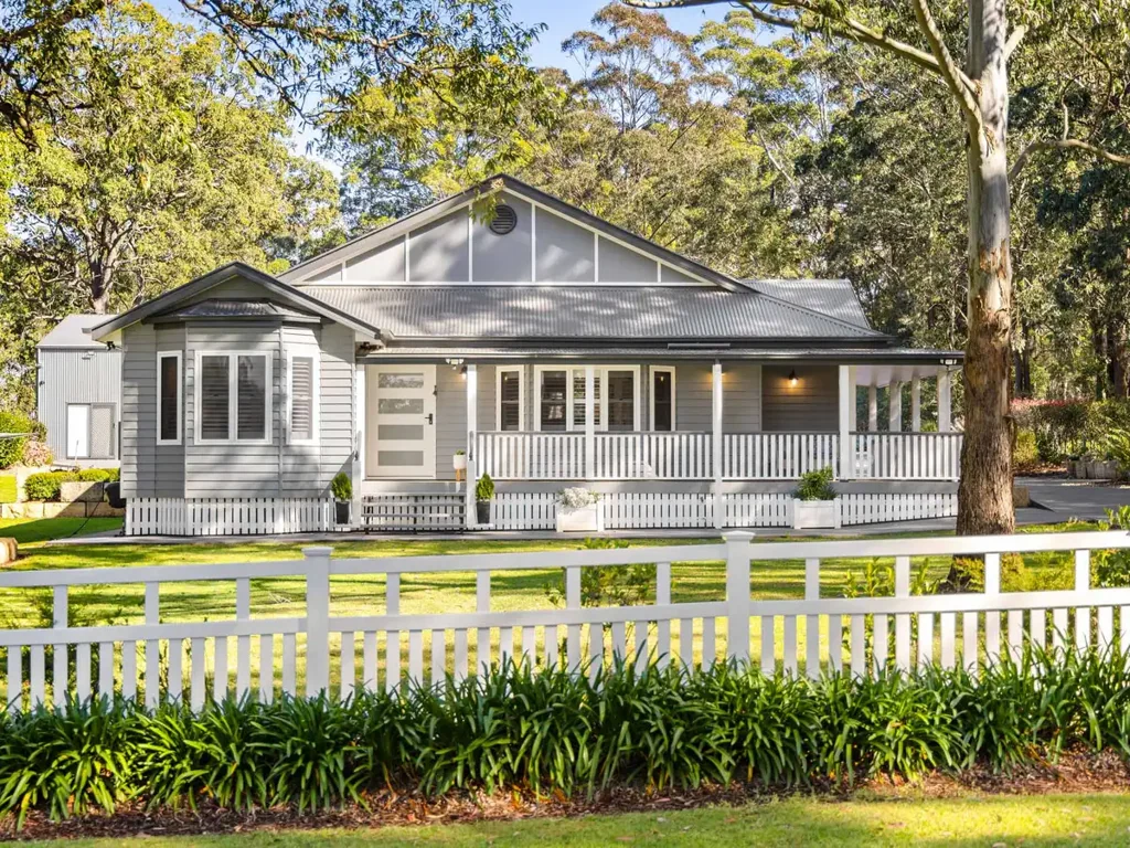 Highfields 5कमरा Impressive Acreage Living with Hamptons Charm