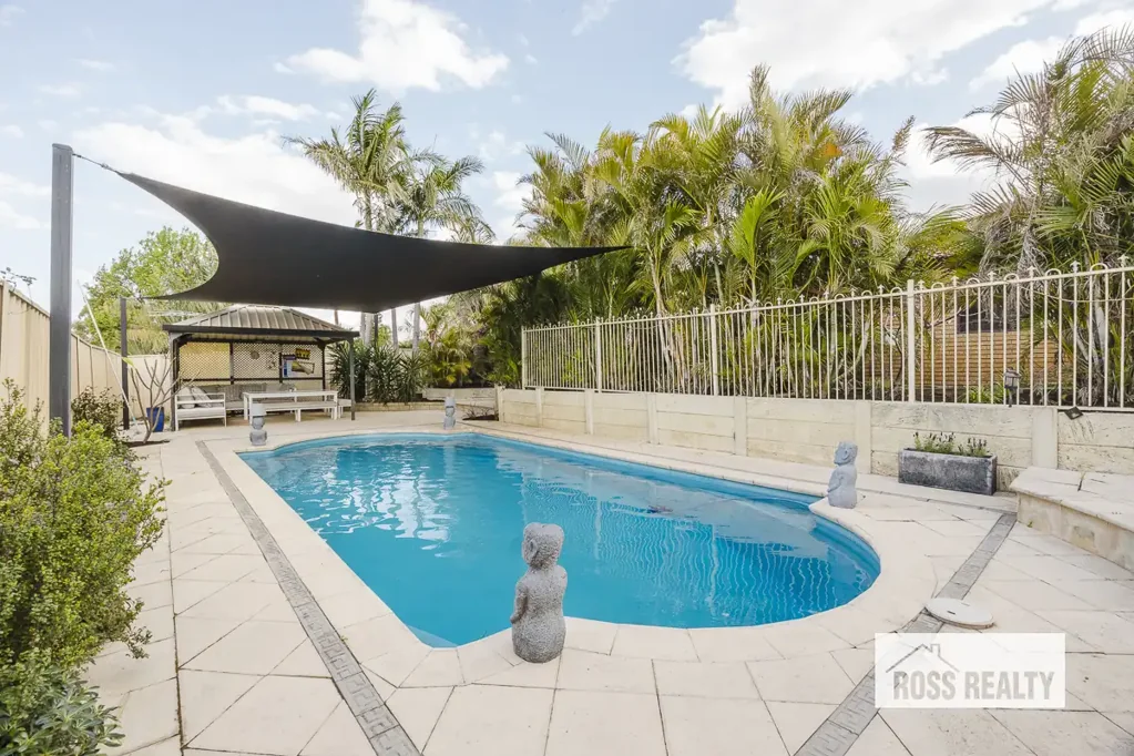 Ballajura 4બેડરૂમ Your Own Private Oasis in the Summer Lakes