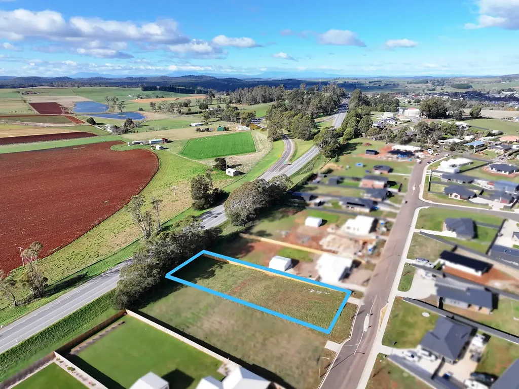 Deloraine A Place to Make Your Own