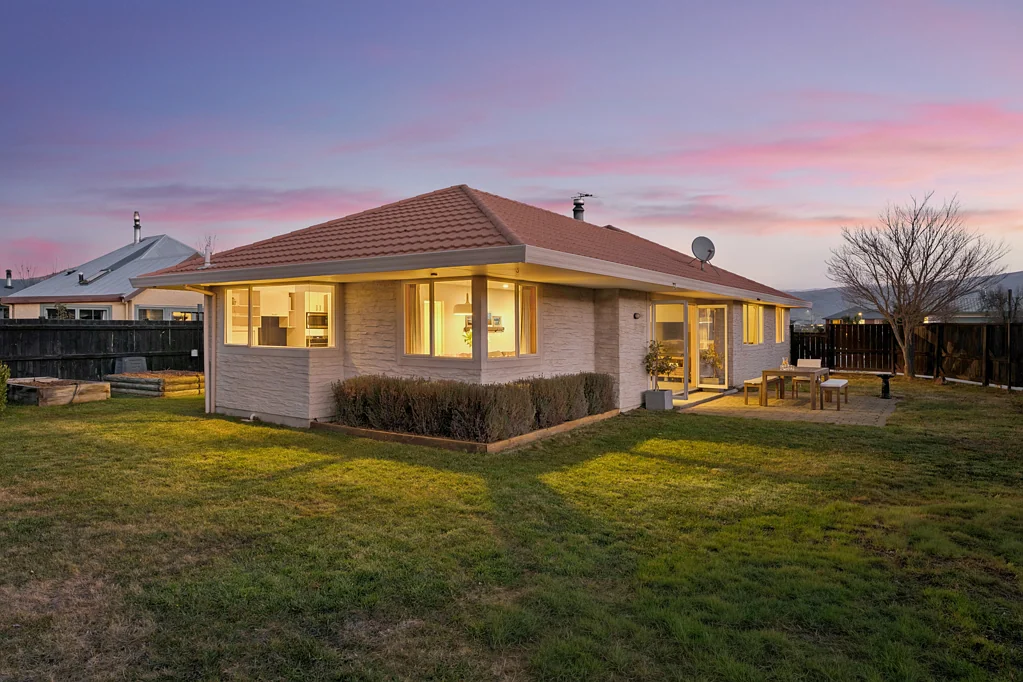 Cromwell 3બેડરૂમ Greenway Living with Mountain Views