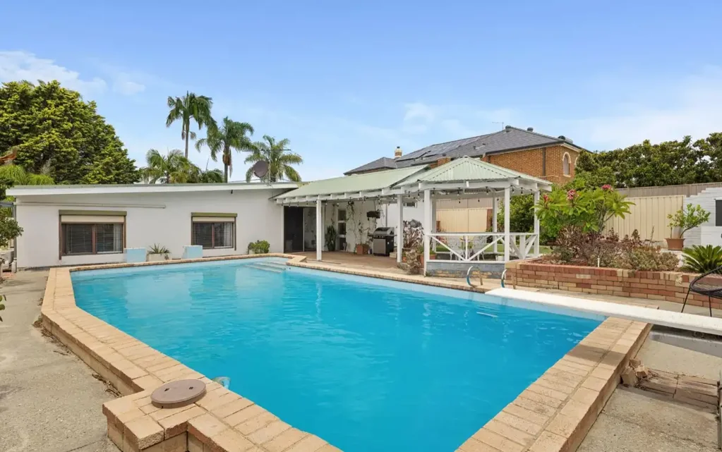 POOLSIDE LIVING IN ONE OF DIANELLA’S MOST DESIRABLE STREETS