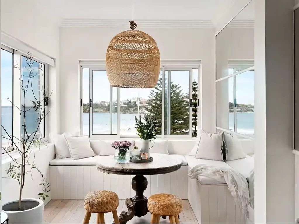 Fully Furnished, Bondi Beach Apartment