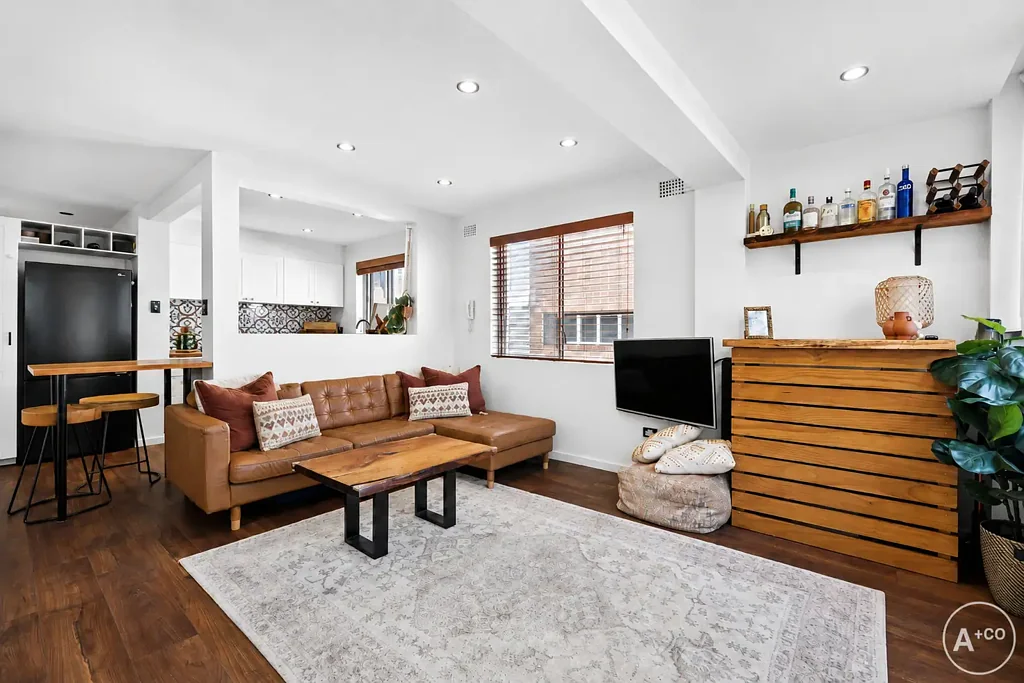 Randwick 2 Slaapkamer Oversized, Light-Filled Apartment with House-Like Proportions