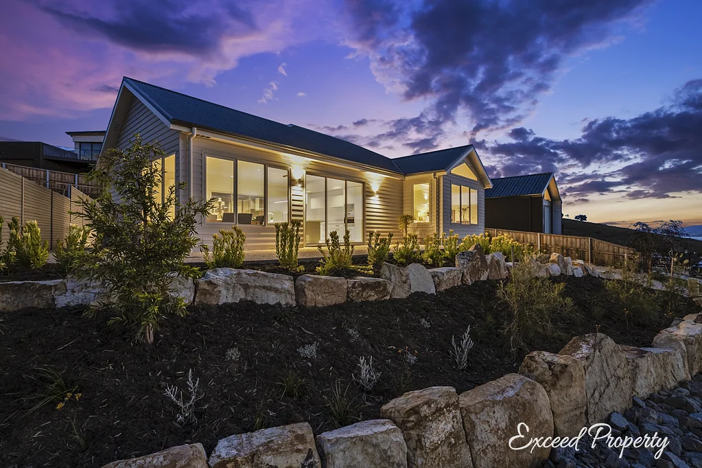 21 Cherrington Drive, Tranmere, TAS 7018
