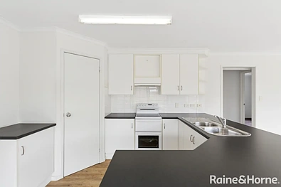 Kusina - 3 Field Drive, Strathalbyn, SA 5255
